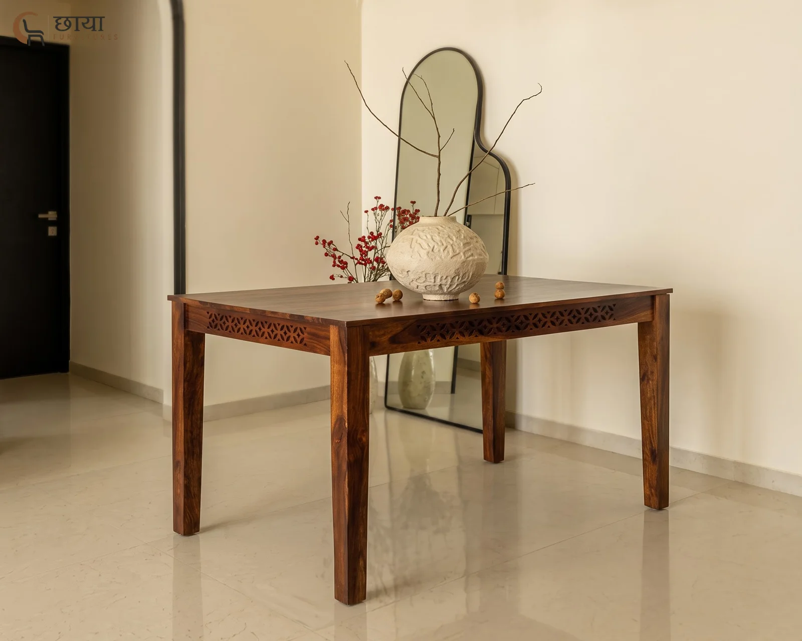 Luxe 4 Seater Dining Table Set With Bench (Honey Finish) — 48